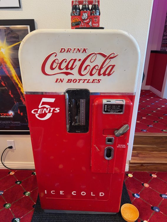 Image for Estate of Sam Perroni - Tractor, Fine Furniture, Coca-Cola Machine, Antiques & Collectibles - Fayetteville, AR