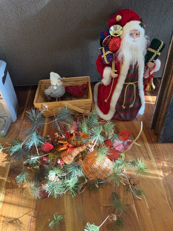Christmas Decor Lot: Santa Figure, Basket With Birds, Pine Spray With Berries