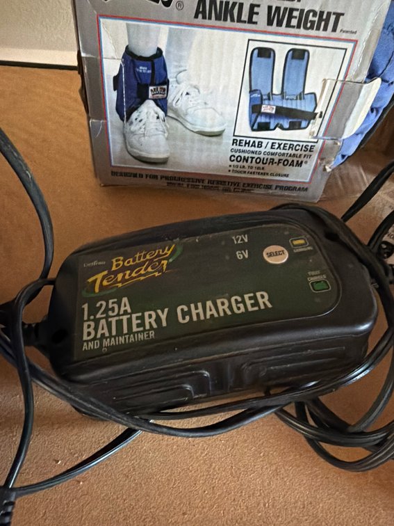 Battery Tender 1.25A Battery Charger and Maintainer, 6V/12V