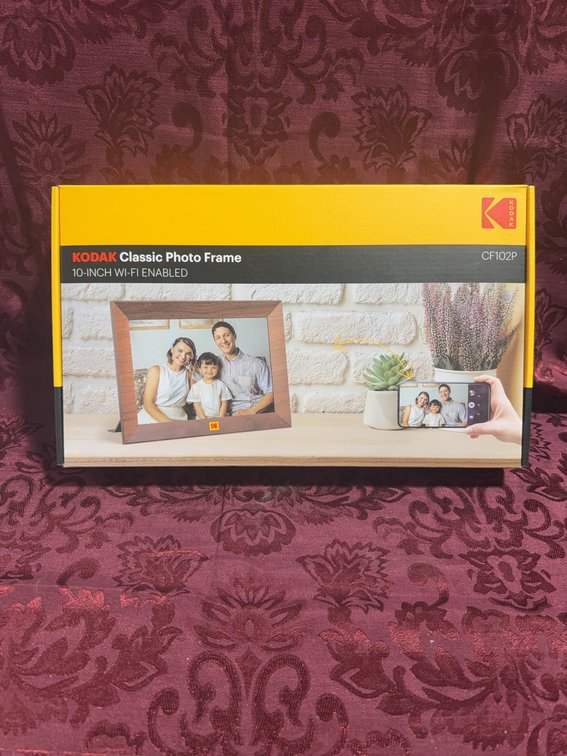 Kodak Classic Photo Frame CF102P 10-Inch Wi-Fi Enabled Digital Frame
