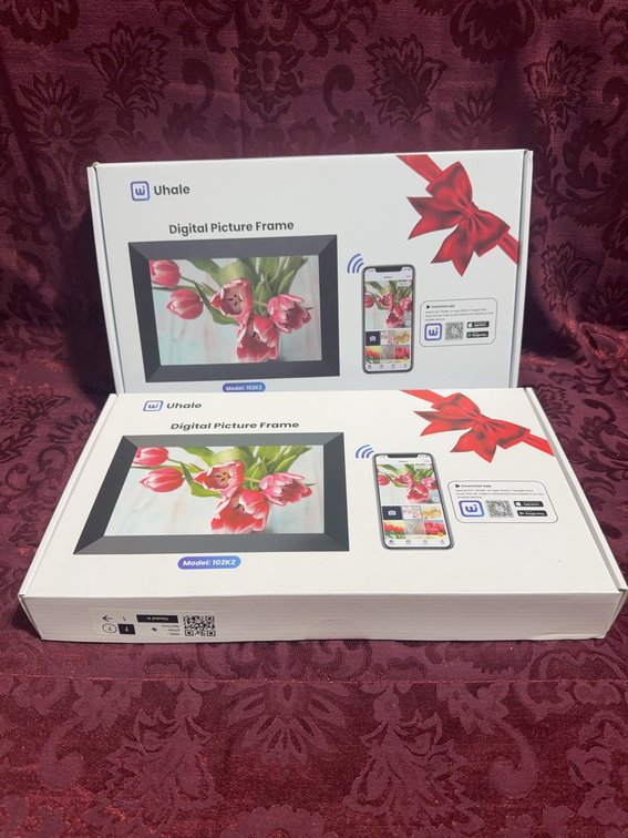 2 Whale Digital Picture Frames Model 10KF WiFi Photo Share New in Box