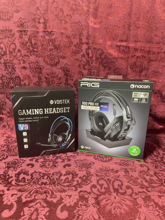 VOISTEK V9 Gaming Headset and Nacon RIG 800 Pro HX Gaming Headset