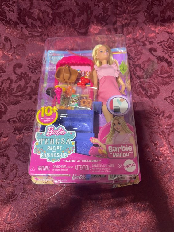 Barbie Malibu Teresa Recipe for Friendship Playset, Market Stand, 10+ Pieces