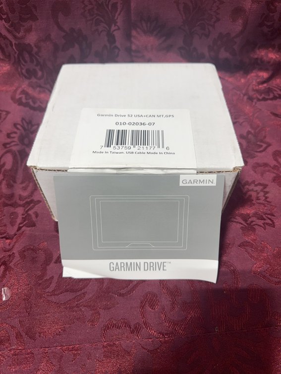 Garmin Drive 52 USA+CAN MT GPS with Accessories in Original Box