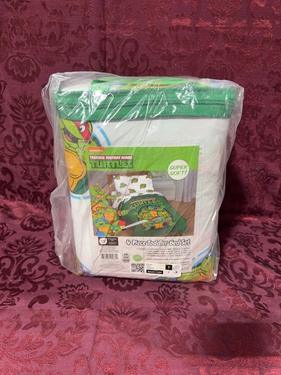 Teenage Mutant Ninja Turtles 4 Piece Toddler Bed Set, Polyester, 42x58 in Comforter