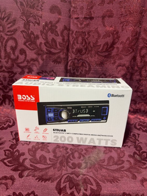 BOSS Audio Systems 611UAB 200-Watt Bluetooth MP3 AM/FM Car Receiver