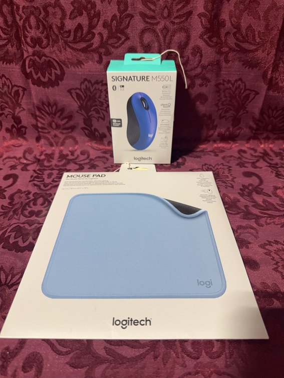 Logitech Signature M550L Wireless Mouse and Studio Series Mouse Pad Bundle