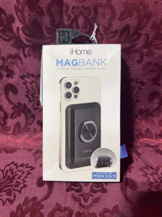 IHome MAGBANK 5000mAh Magnetic Portable Power Bank for iPhone 12 & 13
