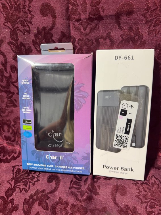 Chargii 5000mAh Power Bank and DY-661 20000mAh 15W Fast Charge Power Bank