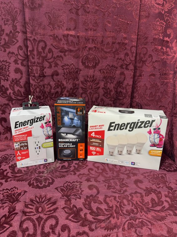 Energizer Smart WiFi Outlet, 4 Smart LED Bulbs & Roamcraft Portable Solar Light