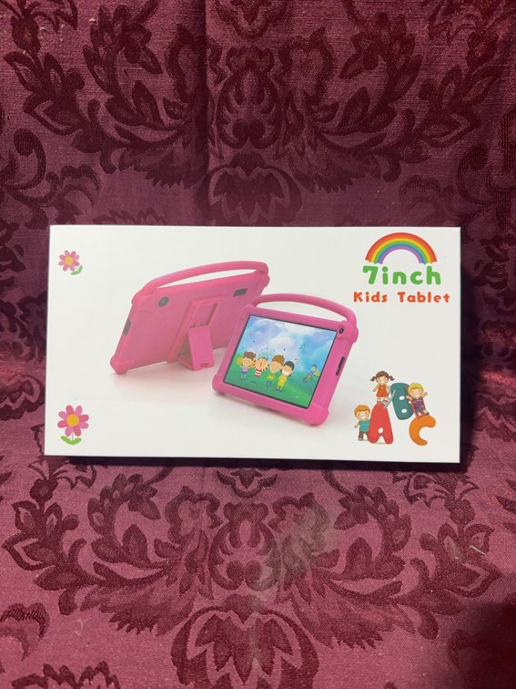 7 Inch Kids Tablet with Protective Green case Boxed
