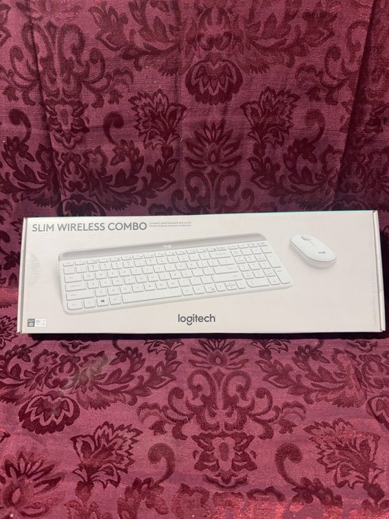 Logitech Slim Wireless Combo MK470 Keyboard and Mouse Set, New in Box
