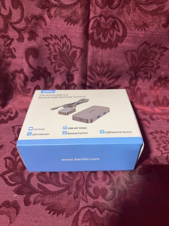 Benfei 2 In 4 Out USB 3.0 Switch with Remote Control, Model BEV112A1