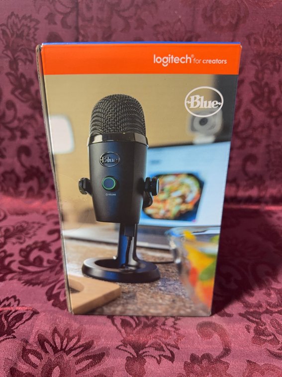 Blue Yeti Nano Premium Dual-Pattern USB Microphone with Blue VO!CE, Logitech