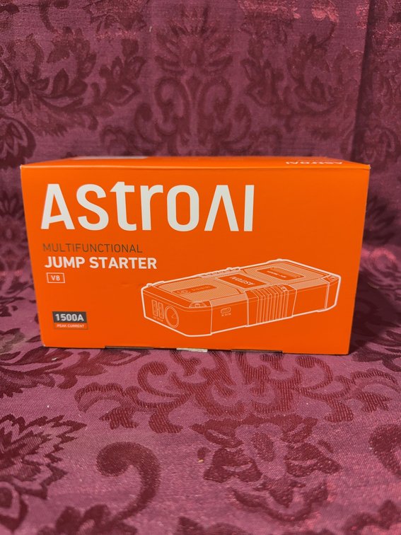 AstroAI V8 Multifunctional Jump Starter, 1500A Peak, 37Wh, USB Quick Charge