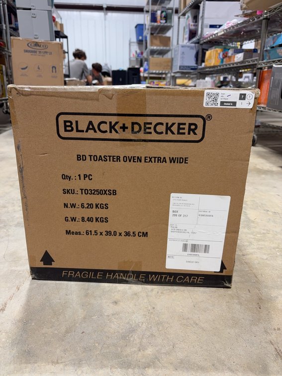 BLACK+DECKER Toaster Oven Extra Wide, Model TO3250XSB, New in Box