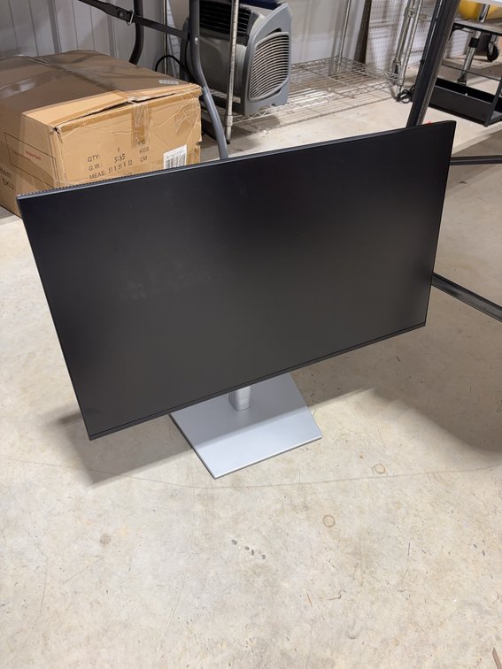 Dell 24-Inch Flat Panel Computer Monitor with Adjustable Stand
