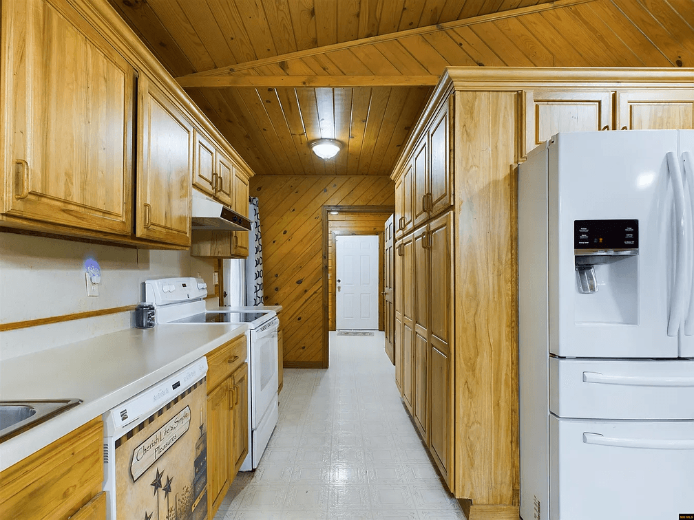 Image for James & Bonnie Matlock Real Estate Auction - PROPERTY UNDER CONTRACT, AUCTION CANCELLED