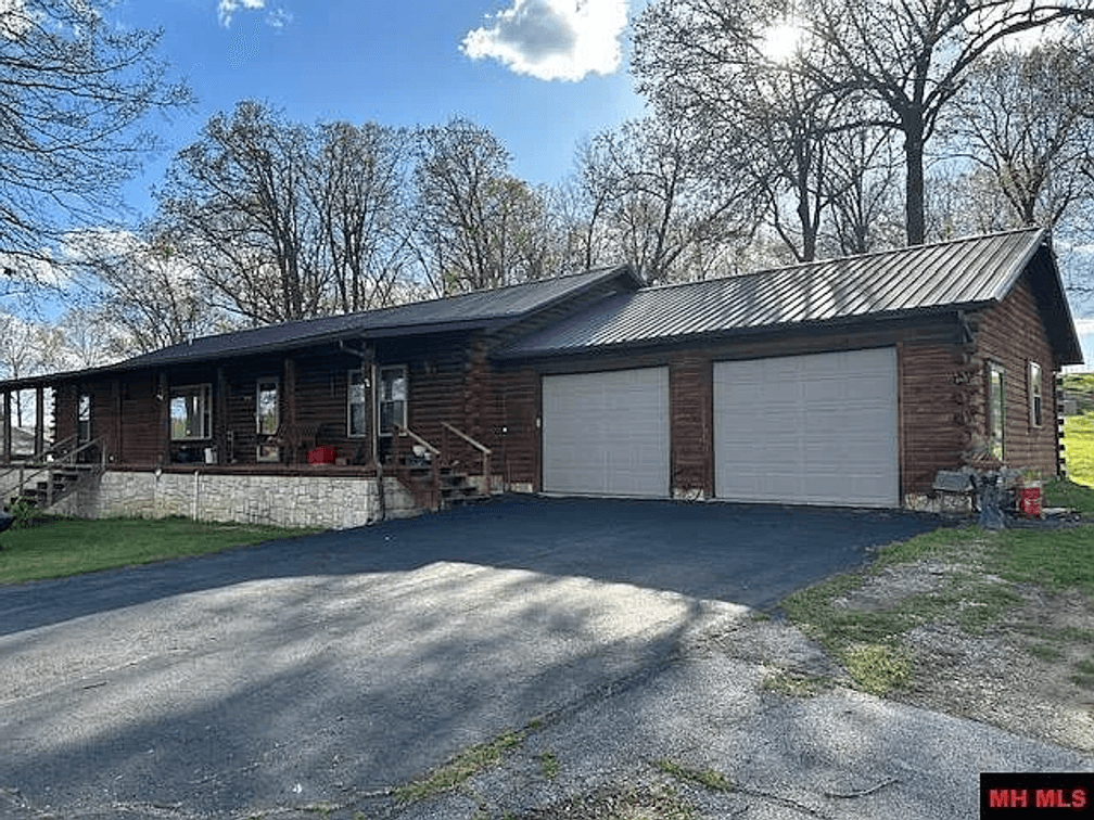 Image for James & Bonnie Matlock Real Estate Auction - PROPERTY UNDER CONTRACT, AUCTION CANCELLED