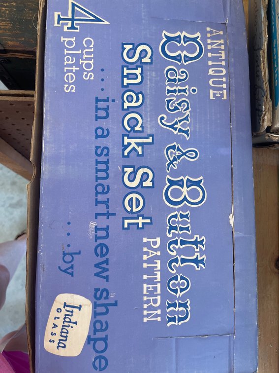 Indiana Glass Daisy & Button Snack Set in Box