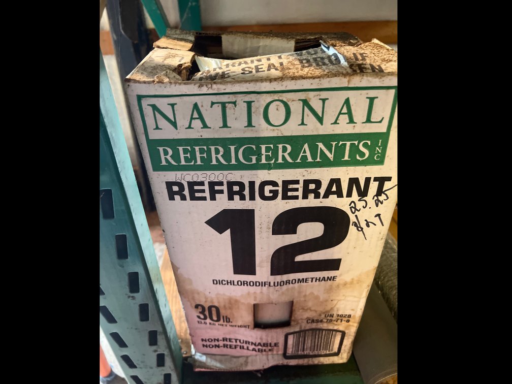 R 12 refrigerant 30 pound