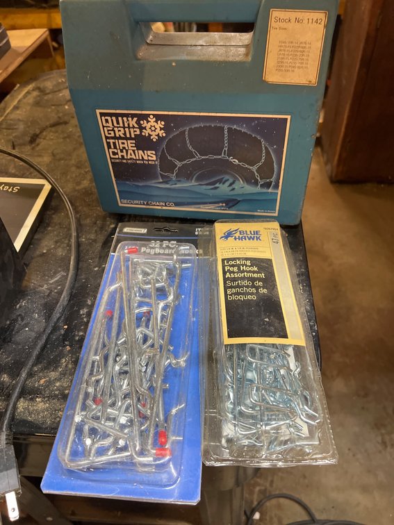 Tire Chains and Hook Accessories
