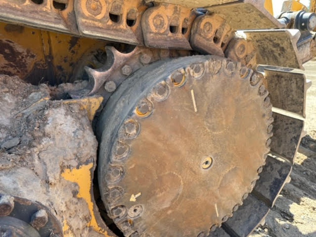 Image for 2016 John Deere 1050K