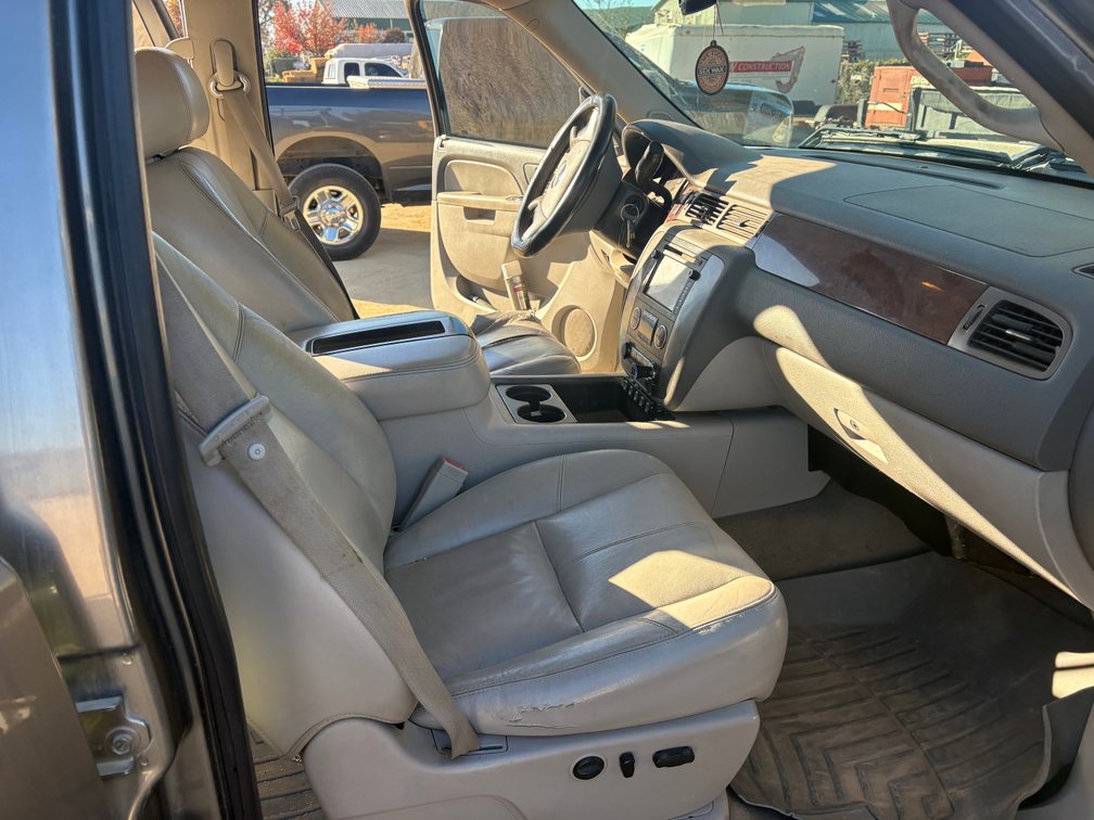 Image for 2012 GMC 3500HD Utility Truck