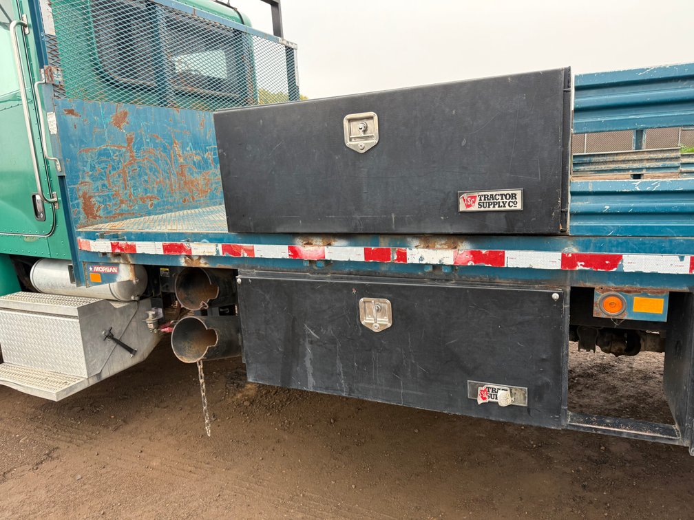 Image for Lot 587