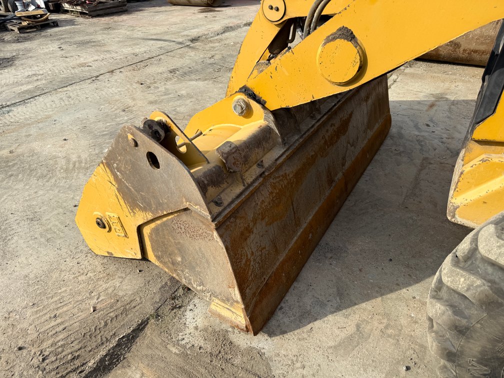 Image for 2016 Caterpillar 415F2 IL