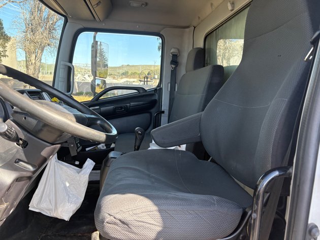 Image for 2015 Hino 268 S/A Refer Truck