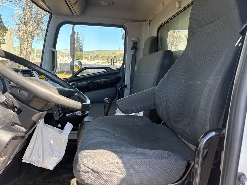 Image for 2015 Hino 268 S/A Refer Truck