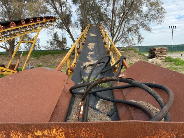 Image for Custom Conveyor & Fabrication Inc RSD36X60 Stacker