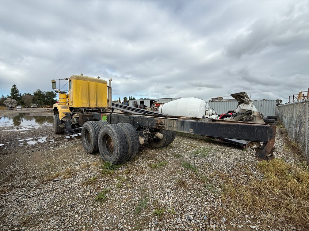 Image for 1979 Kenworth W900A T/A Cab and Chassis