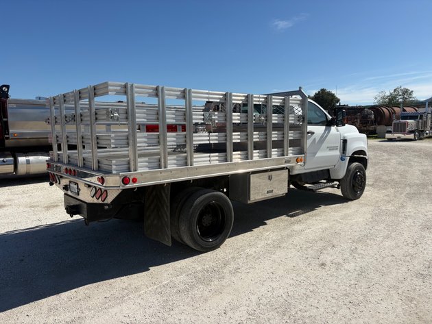Image for 2022  Chevrolet Silverado 5500 HD 4WD Stakebed