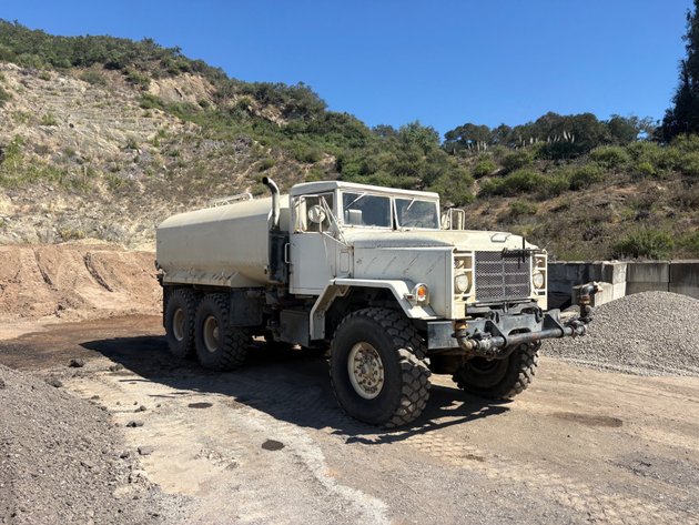 Image for 1990 M923A2 5-ton 6X6 4000gal Water Truck, $24,000