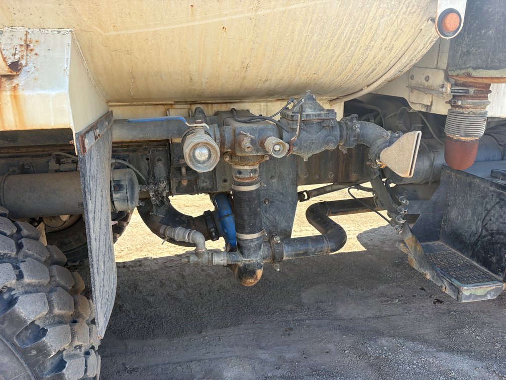 Image for 1990 M923A2 5-ton 6X6 4000gal Water Truck, $24,000