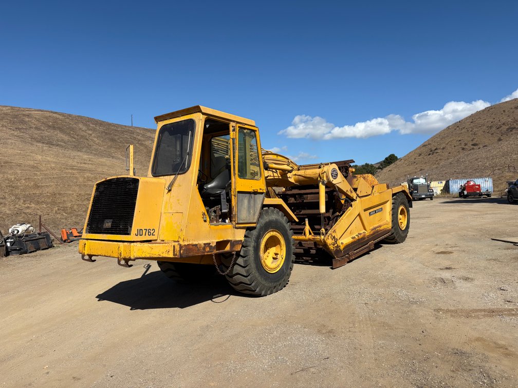 John Deere 762 Elevating Motor Scraper