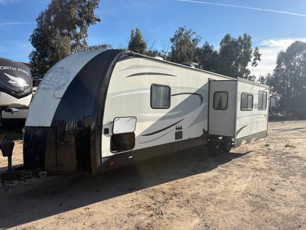 Image for 2015 Forest River Vibe 268RKS Extreme Lite Travel Trailer, $15,000