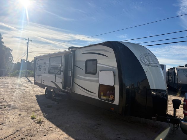 Image for 2015 Forest River Vibe 268RKS Extreme Lite Travel Trailer, $15,000
