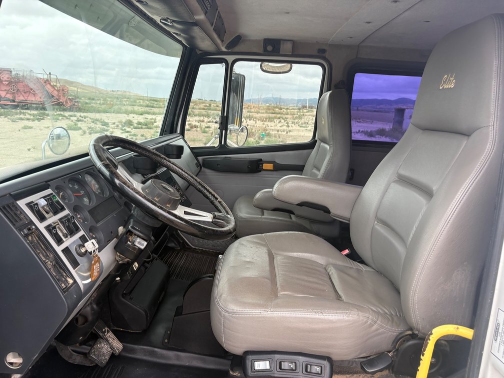 Image for 1997 Freightliner FL60