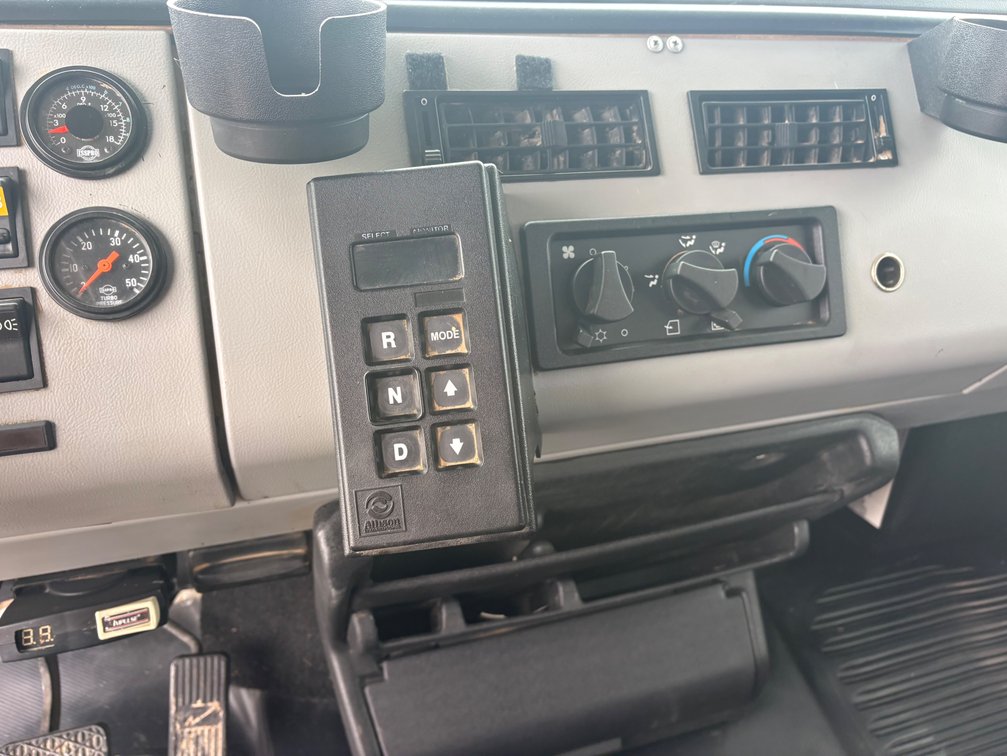 Image for 1997 Freightliner FL60