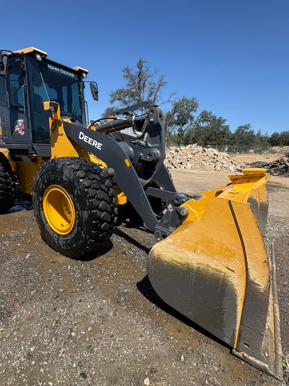 Image for 2023 John Deere 544G Wheel Loader