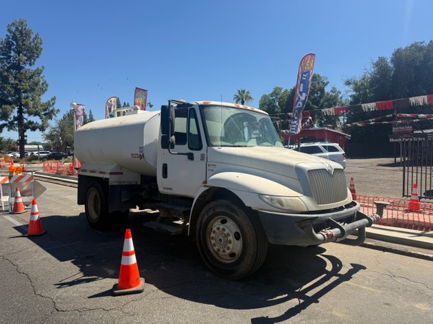 Image for 2012 International 4300 S/A Water Truck