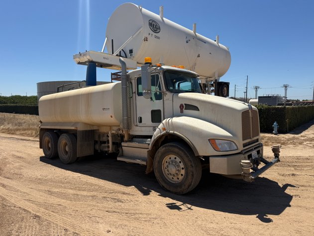 Image for 2022 Kenworth T/A Water Truck