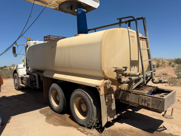 Image for 2022 Kenworth T/A Water Truck