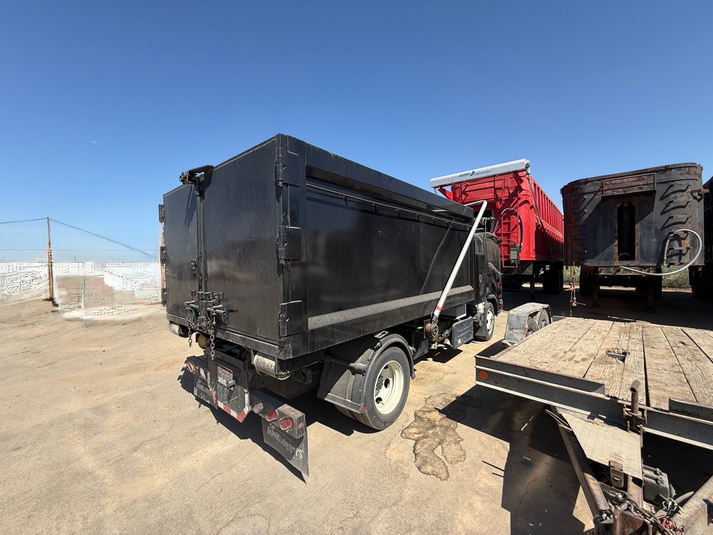 Image for 2021 Isuzu S/A Roll Off Truck