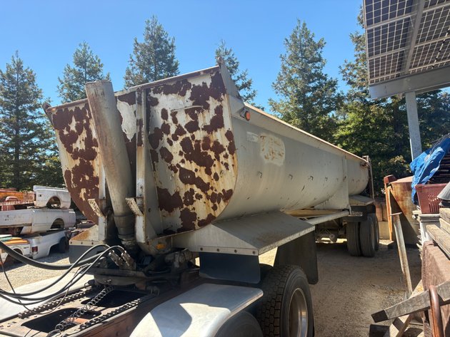 Image for Reliance End Dump Trailer