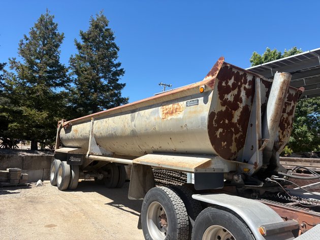 Image for Reliance End Dump Trailer