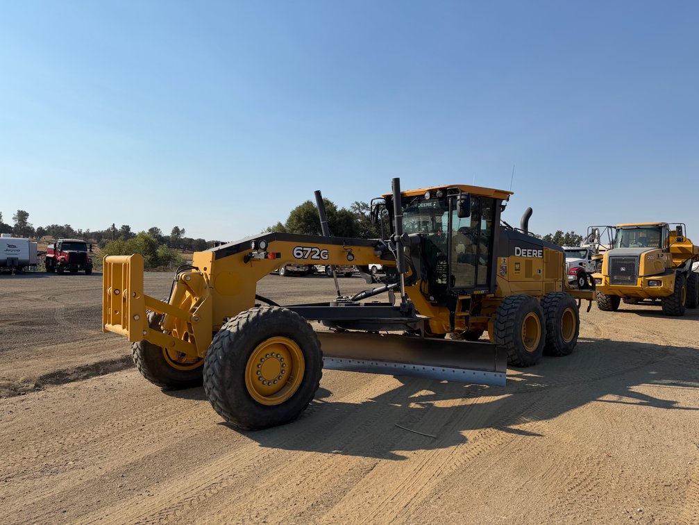 2015 John Deere 672G Motor Grader